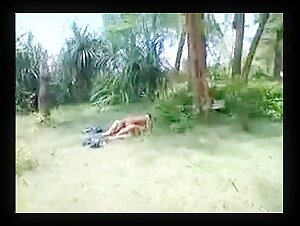 Oldman Red Handed With Young Girl During Sex In Local Park -Desi Chudai Videos Tube