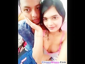 Langoor Ke Hath Angur Meme Viral Video 1 of 2