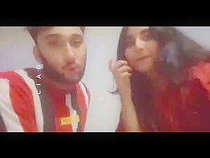 Instagram Meme Husband Wife Ne To Movie Bana Di Viral Video MMS, Sexy Couple Viral Sex Video 1 of 4