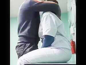 Instagram Meme Har Marij Ka Ilaaj Is Doctor Ke Pass Hai Viral Video MMS 1 of 2