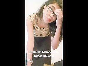 Sizzling Hot Chashmish GF Boobs Show With Cute Expressions