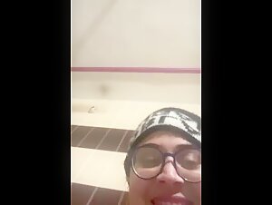 Horny Punjabi Receptionist Full Nude with Full Face Clear Audio And Boobs Pressing Fingering on Videocall 2 of 3