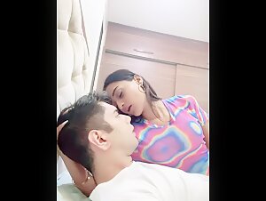 Cute Girlfriend Passionately Kissing And Sucking Lover Cock