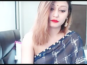 Viral Cam Bhabhi GoddessAnna (Anamika Desai) Stripping, Showing Boobs And Masturbation On Live Cam 29 of 34