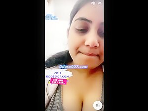 Desi Cam Babe S_yPakhii Huge Boobs show And Black Pussy Rubbing On Premium Live