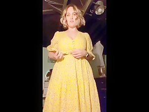 Beauty blonde chubby stripping