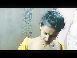 Sexy Teen Village Wife Show Boobs Hindi Audio