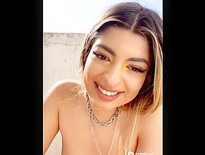 Sexy Stripchat Babe Metisha Vesso Showing Her Huge Boobs