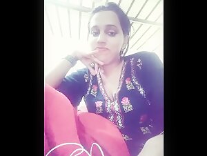UP Married Bhabhi Showing Her Huge Boobs To Lover On Video Call