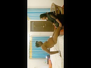 Lady Boss Ke Pair Dabakar Lund Chuswaya Aur Chudai Hotel Room Me, BeachyBird